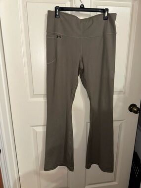 Under Armour Olive Flare Athletic Leggings yoga pants XL NWT athleisure gym